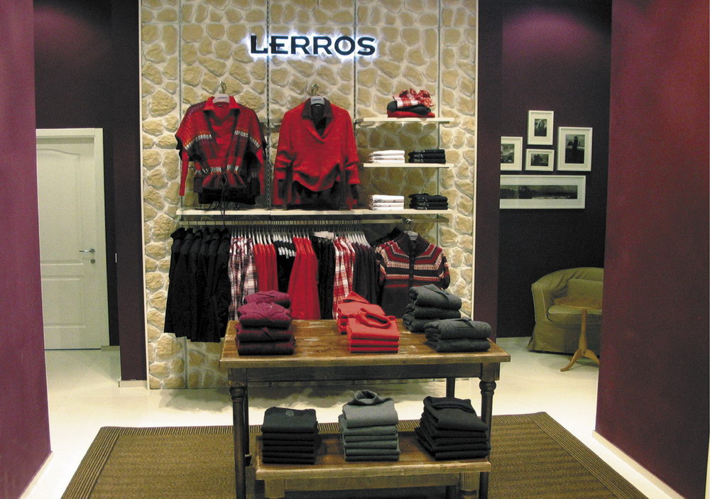 Портфолио торгового оборудования и мебели Магазин одежды "Lerros" рис. 2