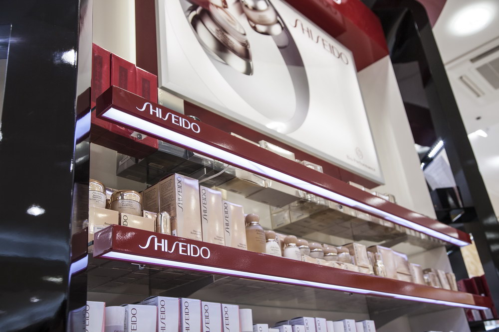 Портфолио торгового оборудования и мебели Торговый остров "Shiseido" рис. 4