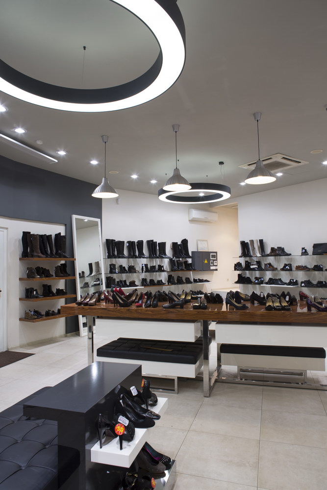 Интернет-магазин обуви и аксессуаров для женщин и мужчин MILANA.