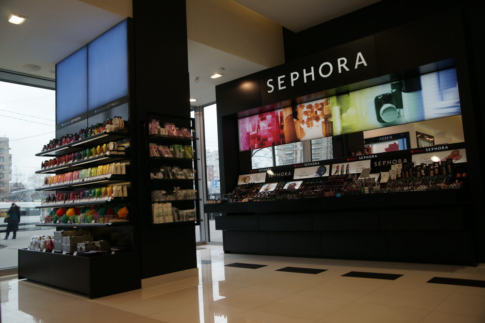 Портфолио торгового оборудования и мебели Магазин косметики "Sephora" рис. 5