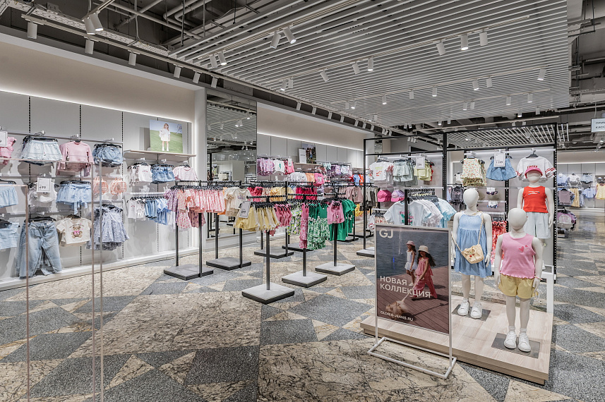 Портфолио торгового оборудования и мебели "GLORIA JEANS" Центральный Детский Магазин рис. 8