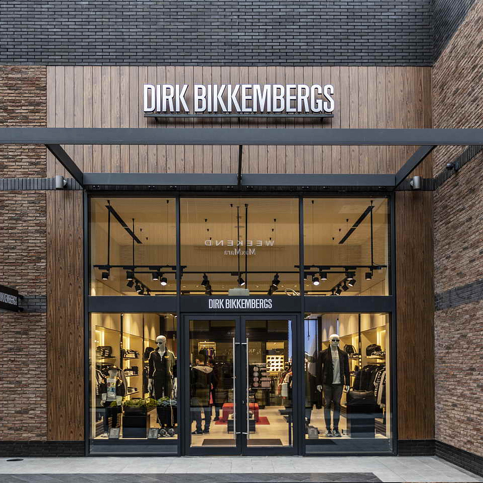 The Outlet Moscow "Dirk Bikkembergs"