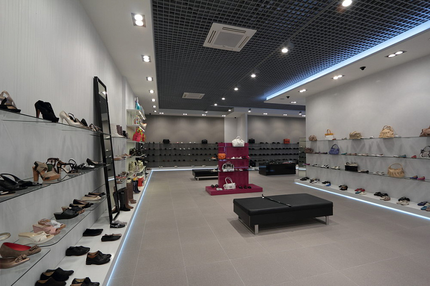 Портфолио торгового оборудования и мебели Магазин обуви "Baldinini" рис. 2