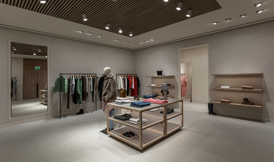 Портфолио торгового оборудования и мебели "12 STOREEZ" ТЦ "Авиапарк" рис. 21