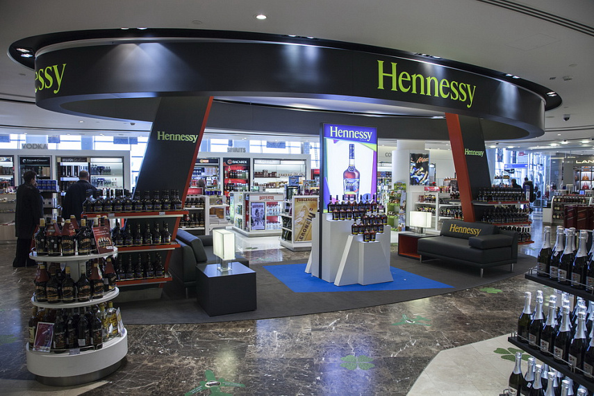 Портфолио торгового оборудования и мебели Duty Free "Hennessy" рис. 2