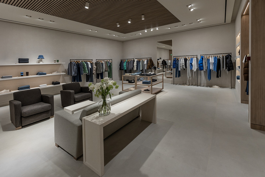 Портфолио торгового оборудования и мебели "12 STOREEZ" ТЦ "Авиапарк" рис. 16