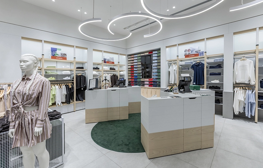 Портфолио торгового оборудования и мебели "LACOSTE"  ТРК "Европолис Ростокино". Full picture.